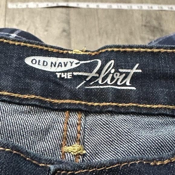 size 10 short 2000s Old navy the flirt Women's Jeans Flared Bootcut cotton dark - Picture 9 of 10